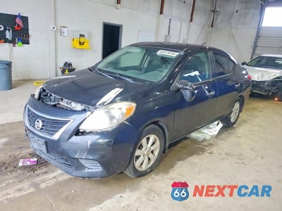 2014 NISSAN VERSA 1.6 S 3N1CN7AP0EL819090 - główne zdjęcie licytacji z USA - miniatura