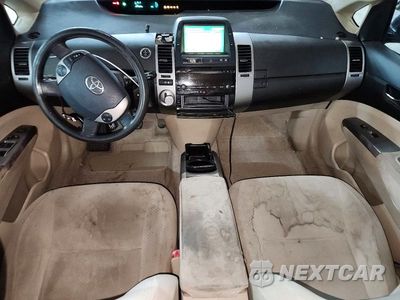 Zdjęcie 8 z 13 samochodu: 2005 TOYOTA PRIUS BASE VIN:JTDKB20U957034616 - miniatura