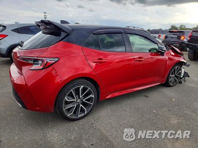 Trzecie zdjęcie samochodu z tyłu: 2021 TOYOTA COROLLA XSE VIN:JTNC4MBE1M3143654 - miniatura