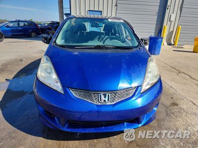 Piąte zdjęcie samochodu w środku: 2010 HONDA FIT SPORT VIN:JHMGE8H41AC004790 - miniatura