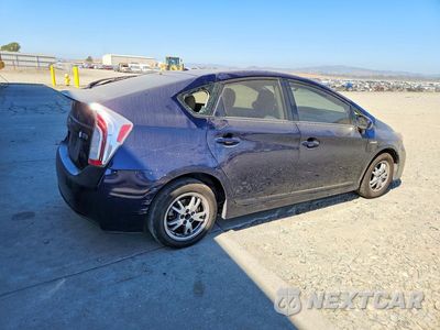Trzecie zdjęcie samochodu z tyłu: 2012 TOYOTA PRIUS TWO VIN:JTDKN3DUXC1558963 - miniatura