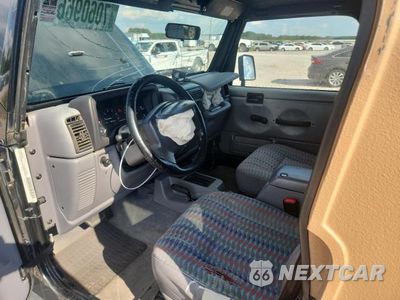 Zdjęcie 8 z 13 samochodu: 1997 JEEP WRANGLER / TJ SPORT VIN:1J4FY19SXVP473491 - miniatura