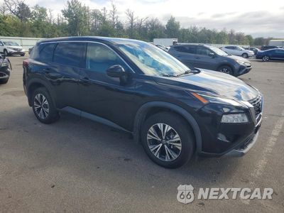 Czwarte zdjęcie samochodu z boku: 2021 NISSAN ROGUE SV VIN:5N1AT3BB3MC697482 - miniatura