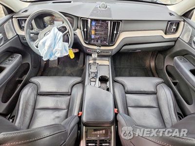 Zdjęcie 8 z 12 samochodu: 2021 VOLVO XC60 T6 INSCRIPTION VIN:YV4A22RL0M1733377 - miniatura