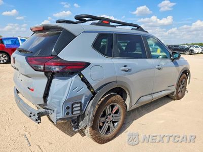 Trzecie zdjęcie samochodu z tyłu: 2026 NISSAN ROGUE ROCK CREEK VIN:5N1BT3BB1TC795753 - miniatura