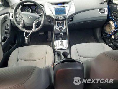 Zdjęcie 8 z 12 samochodu: 2012 HYUNDAI ELANTRA LIMITED VIN:KMHDH4AE6CU187099 - miniatura