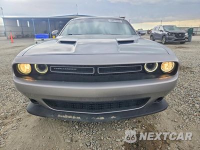 Piąte zdjęcie samochodu w środku: 2017 DODGE CHALLENGER SXT VIN:2C3CDZAG2HH568425 - miniatura