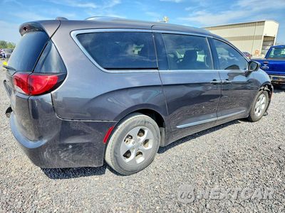 Trzecie zdjęcie samochodu z tyłu: 2017 CHRYSLER PACIFICA TOURING L PLUS VIN:2C4RC1EG5HR752479 - miniatura