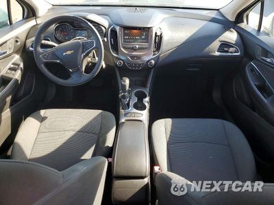 Zdjęcie 8 z 12 samochodu: 2019 CHEVROLET CRUZE LT VIN:1G1BE5SMXJ7158094 - miniatura