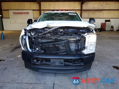 Piąte zdjęcie samochodu w środku: 2025 FORD F350 SUPER DUTY VIN:1FD8W3HT4SEC33236 - miniatura