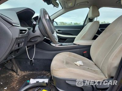 Zdjęcie 7 z 12 samochodu: 2020 HYUNDAI SONATA HYBRID BLUE VIN:KMHL24JJ6LA012735 - miniatura