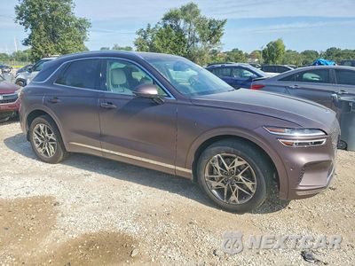 Czwarte zdjęcie samochodu z boku: 2023 GENESIS GV70 2.5T STANDARD VIN:KMUMADTB5PU106026 - miniatura