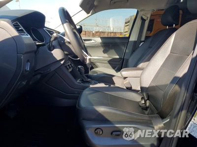 Zdjęcie 7 z 12 samochodu: 2021 VOLKSWAGEN TIGUAN SE VIN:3VV3B7AX9MM027066 - miniatura