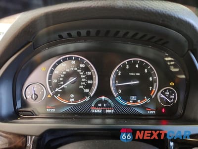 Zdjęcie 9 z 13 samochodu: 2014 BMW X5 XDRIVE50I VIN:5UXKR6C56E0J72113 - miniatura