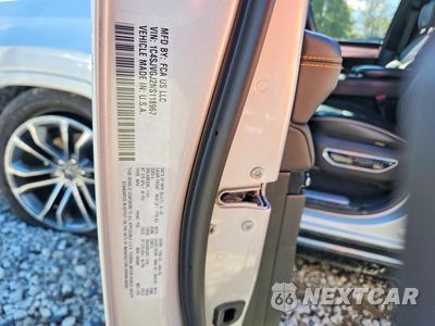 Zdjęcie 13 z 13 samochodu: 2022 JEEP GRAND WAGONEER SERIES III VIN:1C4SJVGJ2NS118967 - miniatura