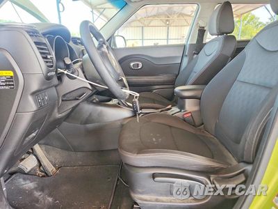 Zdjęcie 7 z 12 samochodu: 2016 KIA SOUL BASE VIN:KNDJN2A29G7857761 - miniatura