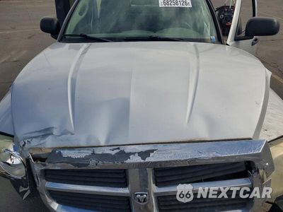 Zdjęcie 11 z 13 samochodu: 2005 DODGE DAKOTA SLT VIN:1D7HW42K25S320297 - miniatura
