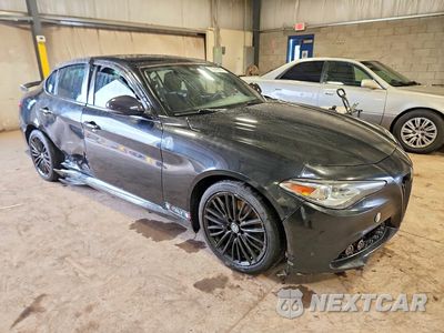 Czwarte zdjęcie samochodu z boku: 2017 ALFA ROMEO GIULIA TI Q4 VIN:ZARFAEEN5H7534905 - miniatura