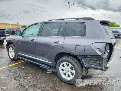 Drugie zdjęcie samochodu z przodu: 2013 TOYOTA HIGHLANDER PLUS VIN:5TDBK3EH2DS214476 - miniatura