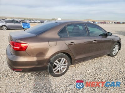 Trzecie zdjęcie samochodu z tyłu: 2015 VOLKSWAGEN JETTA BASE VIN:3VW2K7AJ9FM250519 - miniatura