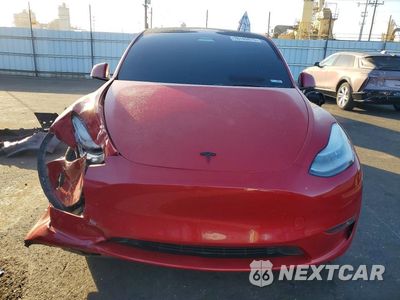 Piąte zdjęcie samochodu w środku: 2023 TESLA MODEL Y VIN:7SAYGDEE1PA074727 - miniatura