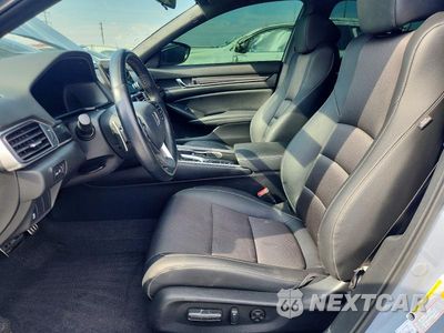 Zdjęcie 7 z 12 samochodu: 2022 HONDA ACCORD SPORT VIN:1HGCV1F32NA087652 - miniatura