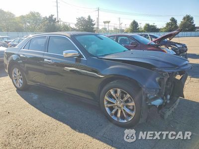Czwarte zdjęcie samochodu z boku: 2015 CHRYSLER 300C PLATINUM VIN:2C3CCASG8FH767236 - miniatura
