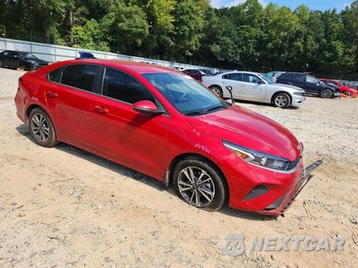 Czwarte zdjęcie samochodu z boku: 2024 KIA FORTE LXS VIN:3KPF24AD0RE824310 - miniatura