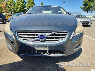Piąte zdjęcie samochodu w środku: 2013 VOLVO S60 T5 VIN:YV1612FS5D2182021 - miniatura
