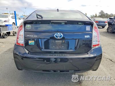 Zdjęcie 6 z 12 samochodu: 2014 TOYOTA PRIUS TWO VIN:JTDKN3DU4E0375969 - miniatura