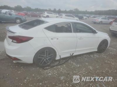 Trzecie zdjęcie samochodu z tyłu: 2020 HYUNDAI ELANTRA SPORT VIN:KMHD04LB6LU979943 - miniatura