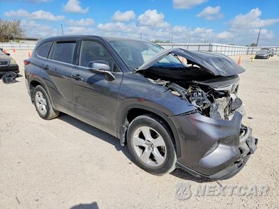 Czwarte zdjęcie samochodu z boku: 2023 TOYOTA HIGHLANDER L VIN:5TDKDRAH0PS515366 - miniatura