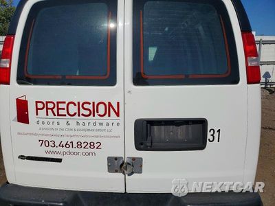 Zdjęcie 10 z 13 samochodu: 2019 CHEVROLET EXPRESS G2500 VIN:1GCWGBFG2K1251038 - miniatura