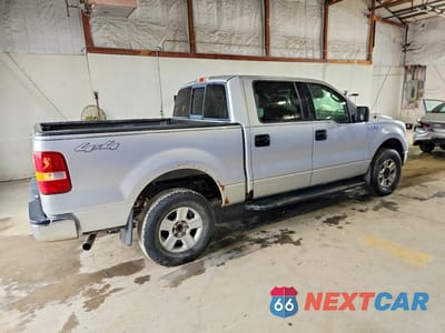 Trzecie zdjęcie samochodu z tyłu: 2004 FORD F150 SUPERCREW VIN:1FTPW145X4FA23149 - miniatura