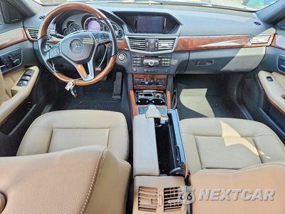 Zdjęcie 8 z 12 samochodu: 2012 MERCEDES-BENZ E 350 4MATIC VIN:WDDHF8JB2CA644037 - miniatura
