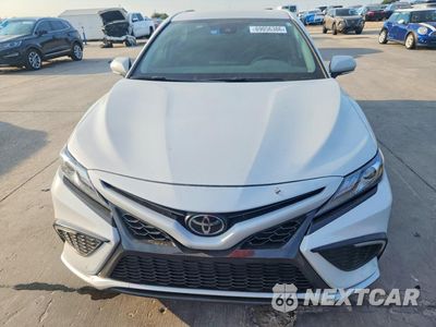 Piąte zdjęcie samochodu w środku: 2023 TOYOTA CAMRY XSE VIN:4T1K61AK9PU176489 - miniatura