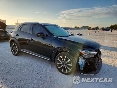 Czwarte zdjęcie samochodu z boku: 2019 MAZDA CX-3 GRAND TOURING VIN:JM1DKFD70K0447291 - miniatura