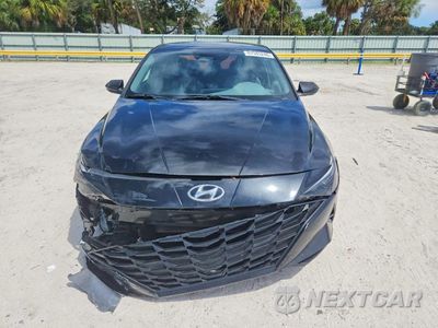 Piąte zdjęcie samochodu w środku: 2022 HYUNDAI ELANTRA SEL VIN:KMHLM4AG6NU316082 - miniatura