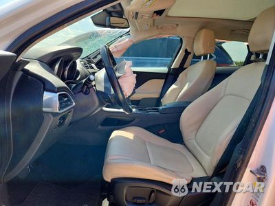 Zdjęcie 7 z 12 samochodu: 2017 JAGUAR F-PACE PREMIUM VIN:SADCJ2BV7HA093446 - miniatura
