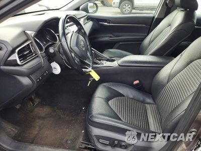 Zdjęcie 7 z 12 samochodu: 2019 TOYOTA CAMRY L VIN:4T1B11HK0KU766464 - miniatura