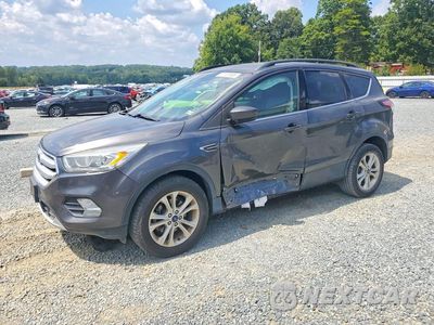 2017 FORD ESCAPE SE 1FMCU0GD3HUE05022 - główne zdjęcie licytacji z USA - miniatura