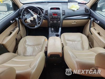 Zdjęcie 8 z 13 samochodu: 2012 KIA SORENTO LX VIN:5XYKT3A11CG194528 - miniatura