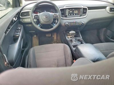 Zdjęcie 8 z 13 samochodu: 2019 KIA SORENTO LX VIN:5XYPG4A38KG541336 - miniatura