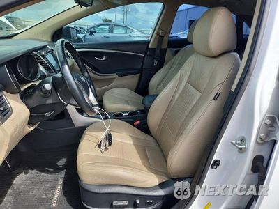 Zdjęcie 7 z 12 samochodu: 2016 HYUNDAI ELANTRA GT BASE VIN:KMHD35LH8GU316087 - miniatura