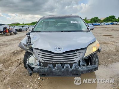 Piąte zdjęcie samochodu w środku: 2012 TOYOTA SIENNA XLE 8-PASSENGER VIN:5TDYK3DC3CS270490 - miniatura