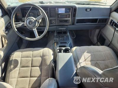 Zdjęcie 8 z 13 samochodu: 1992 JEEP CHEROKEE LAREDO VIN:1J4FJ58S2NL234411 - miniatura