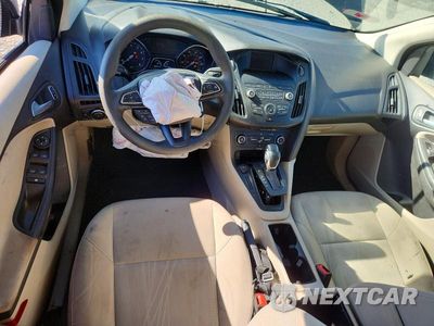Zdjęcie 8 z 12 samochodu: 2018 FORD FOCUS SE VIN:1FADP3F24JL252010 - miniatura