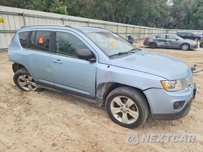 Czwarte zdjęcie samochodu z boku: 2013 JEEP COMPASS SPORT VIN:1C4NJDBBXDD262924 - miniatura