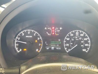 Zdjęcie 9 z 12 samochodu: 2017 NISSAN SENTRA S VIN:3N1AB7AP7HY230531 - miniatura