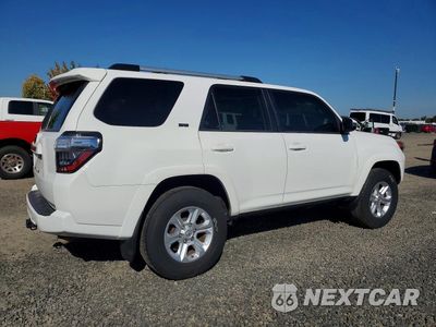Trzecie zdjęcie samochodu z tyłu: 2020 TOYOTA 4RUNNER SR5 PREMIUM VIN:JTEBU5JR5L5837448 - miniatura